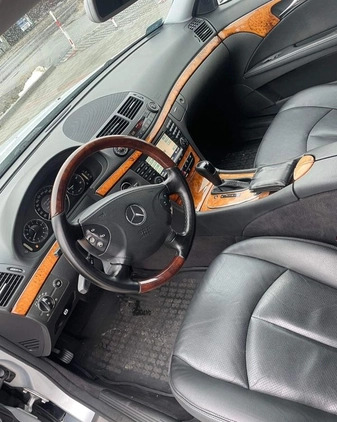 Mercedes-Benz Klasa E cena 25900 przebieg: 250000, rok produkcji 2006 z Garwolin małe 37